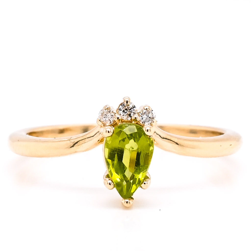 Pear shaped peridot on sale ring