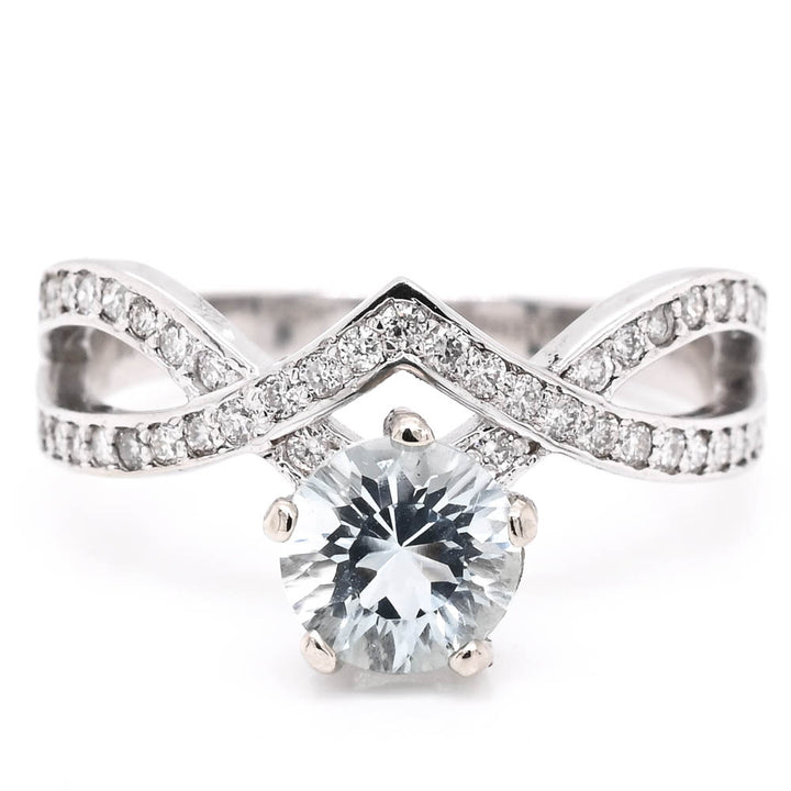 14KT White Gold 0.90CT Aquamarine & Diamond Ring.