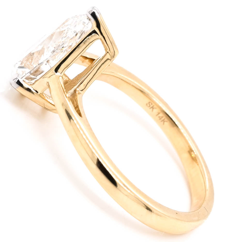 14KT Yellow Gold 2.00CT Pear shape Lab Grown Diamond Solitaire Engagement Ring.