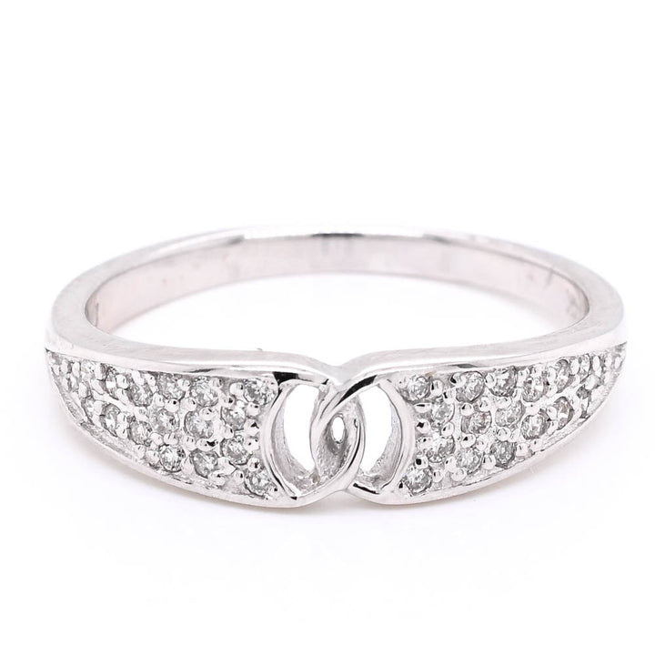 14KT White Gold 0.19CTW Diamond Ring.