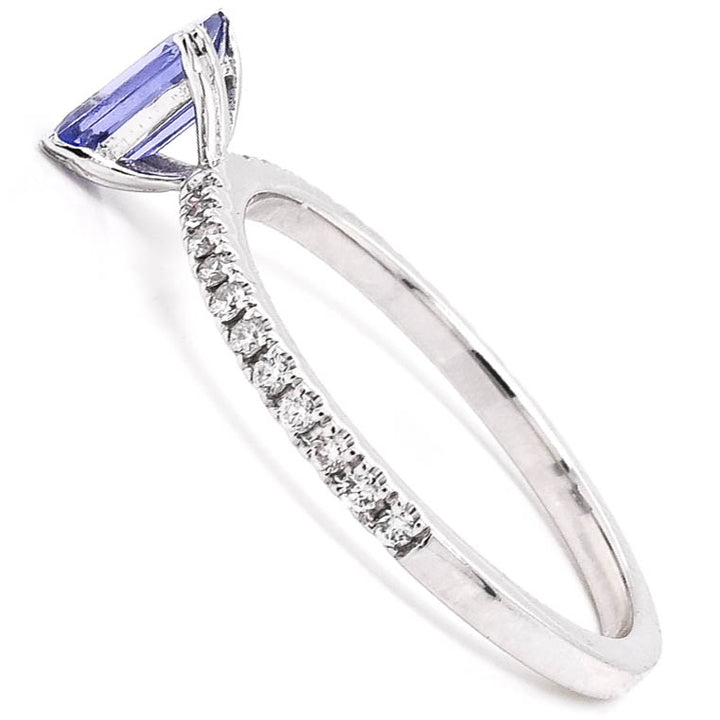 14KT White Gold 0.55CT Emerald Shape Tanzanite and Diamond Ring.