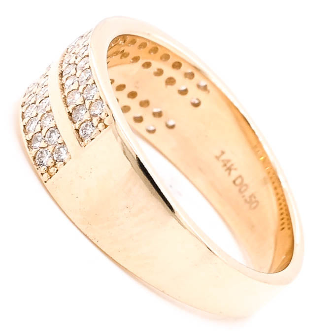 14KT Yellow Gold 0.50CTW Diamond Ring. 

Band Width: 3mm
Size: 6