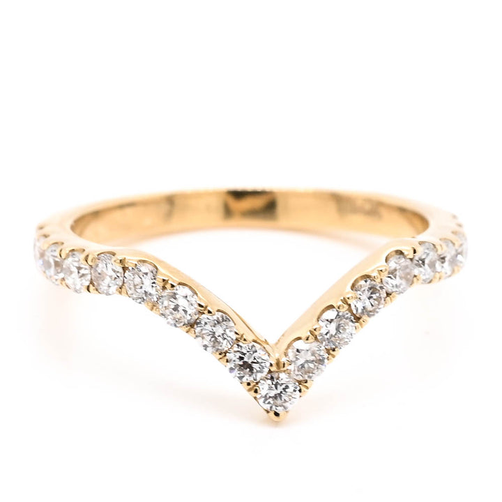 14KT Yellow Gold 0.42CTW SI-I1 F-G Colour Diamond Chevron Ring.