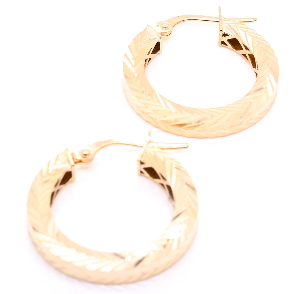 10KT Yellow Gold 20mm Medium Hoop Earrings.