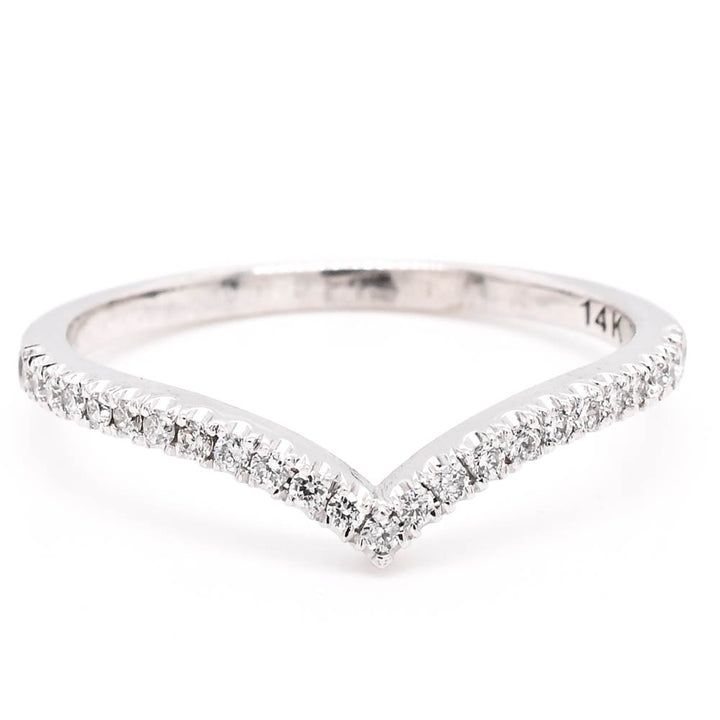 14KT White Gold 0.16CTW Diamond Chevron Ring.