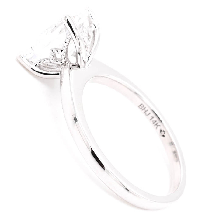 14KT White Gold 2.00CT Radiant Cut Lab Grown Diamond Solitaire Engagement Ring.