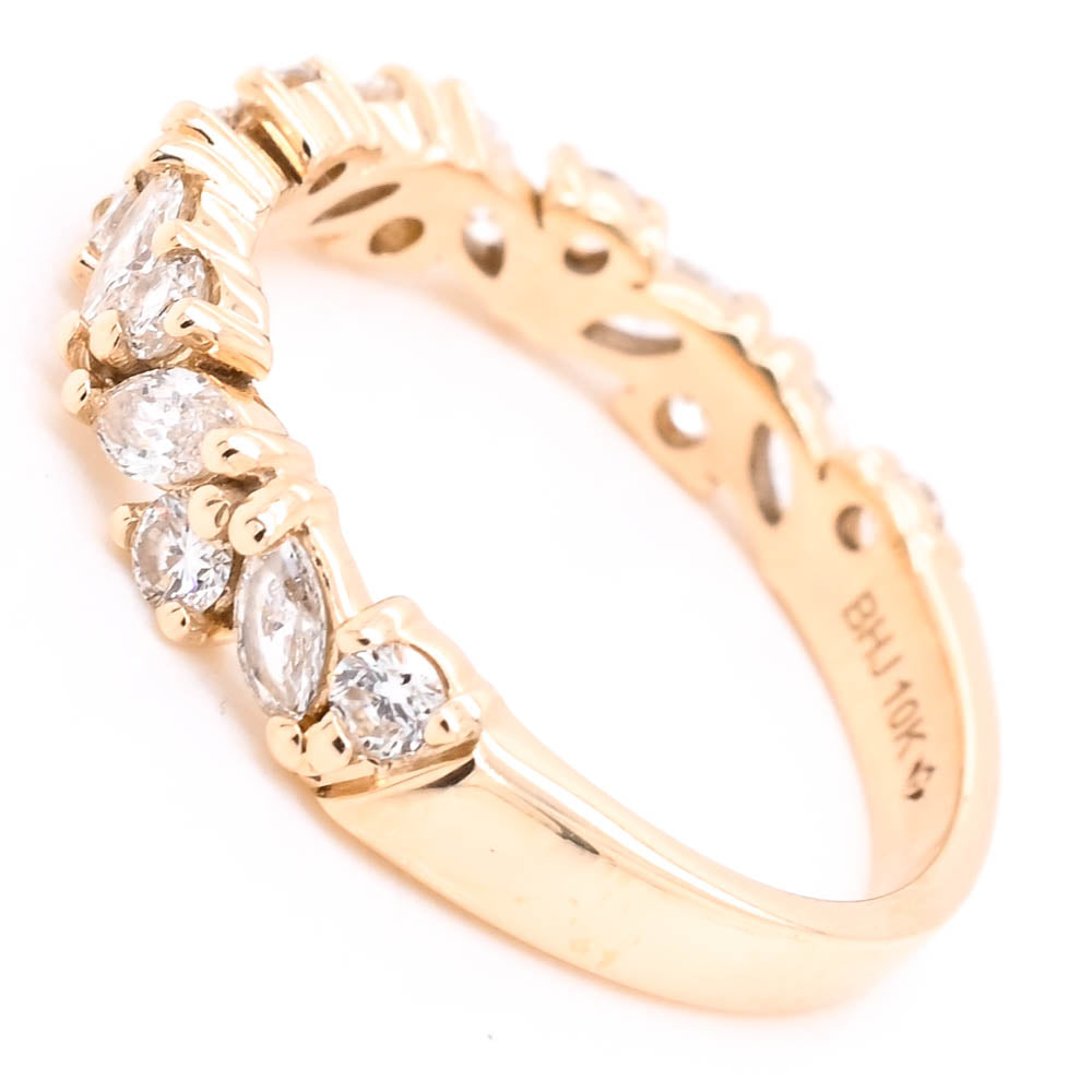 10KT Yellow Gold 1.75CTW VS2 F Colour Oval Shape Lab Grown Diamond Wedding Band.