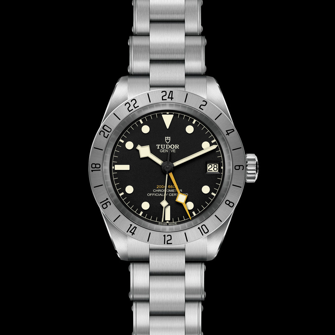 Tudor Black Bay Pro Watch - M79470-0001 - 39mm steel case, Riveted steel bracelet