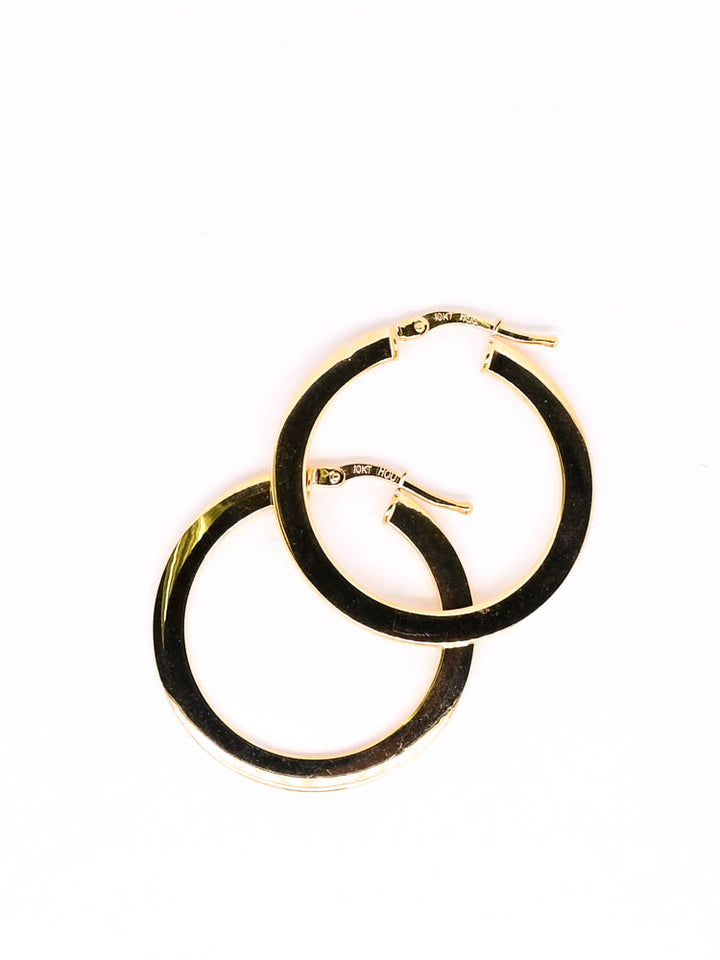 10KT Yellow Gold Medium Hoop Earrings.