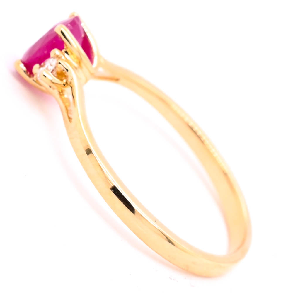 14KT Yellow Gold 0.71CT Oval Shape Ruby and Diamond Ring.