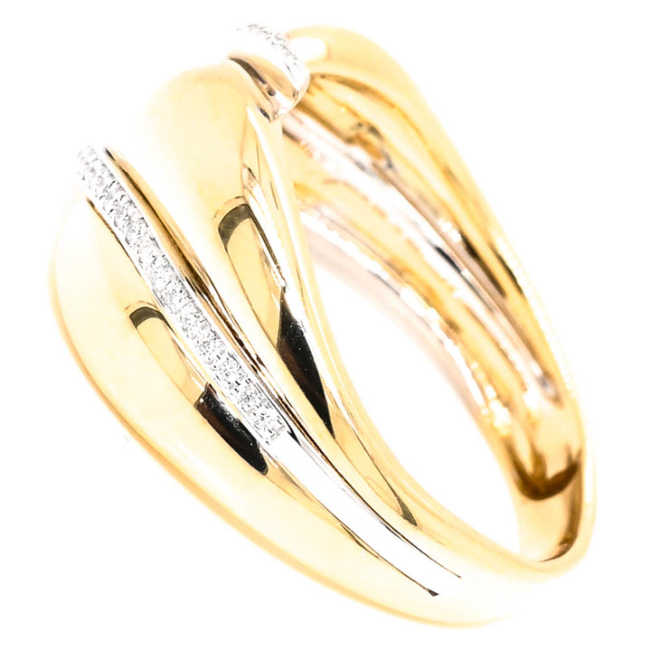 14KT Yellow Gold 0.11CTW Diamond Celebration Ring.