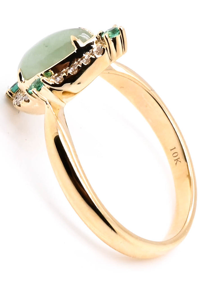 10KT Yellow Gold Pear 1.70CT Shape Jade Emerald & Diamond Ring.