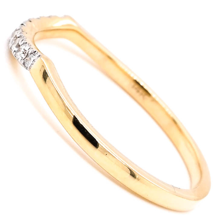 14KT Yellow Gold 0.13CTW Diamond Wedding Band.