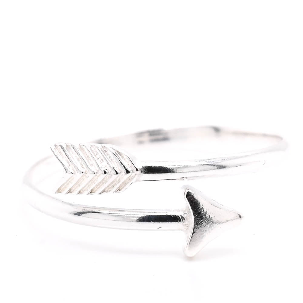 Sterling Silver Arrow Ring. 

Size: 7
