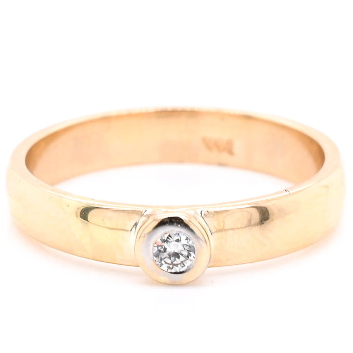 10KT Yellow Gold 0.03CT Bezel Set Diamond Wedding Band.