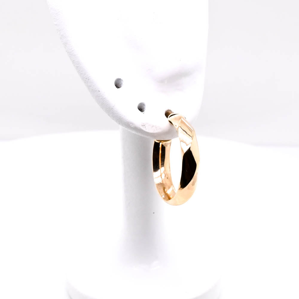 10KT Yellow Gold Small Hoop Earrings.