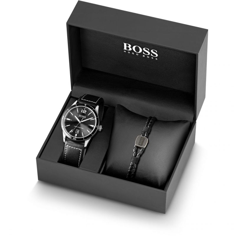 Hugo Boss 42mm Quartz Watch Leather Bracelet Set. 1570124