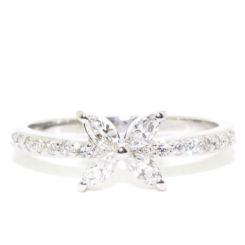 14KT White Gold 0.44CTW Diamond Flower Ring.