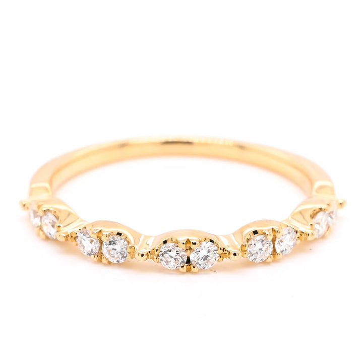 14KT Yellow Gold 0.21CTW Diamond Wedding Band.