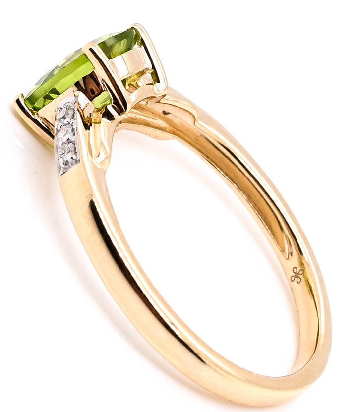 10KT Yellow Gold 1.41CT Cushion Cut Peridot & Diamond Ring.