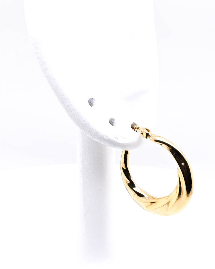 10KT Yellow Gold Small Hoop Earrings.