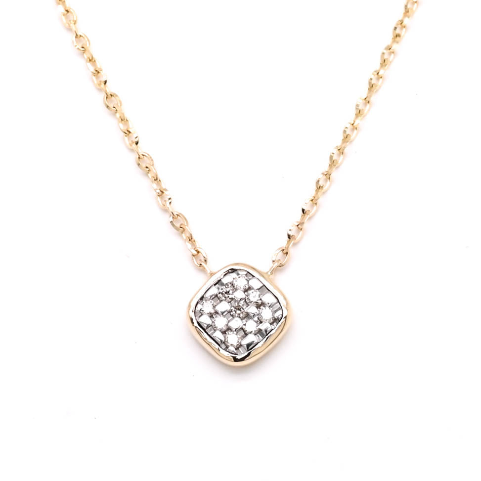 14KT Yellow Gold 0.03TW Diamond Necklace.