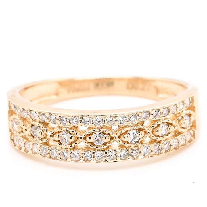 14KT Yellow Gold 0.27CTW Diamond Ring.