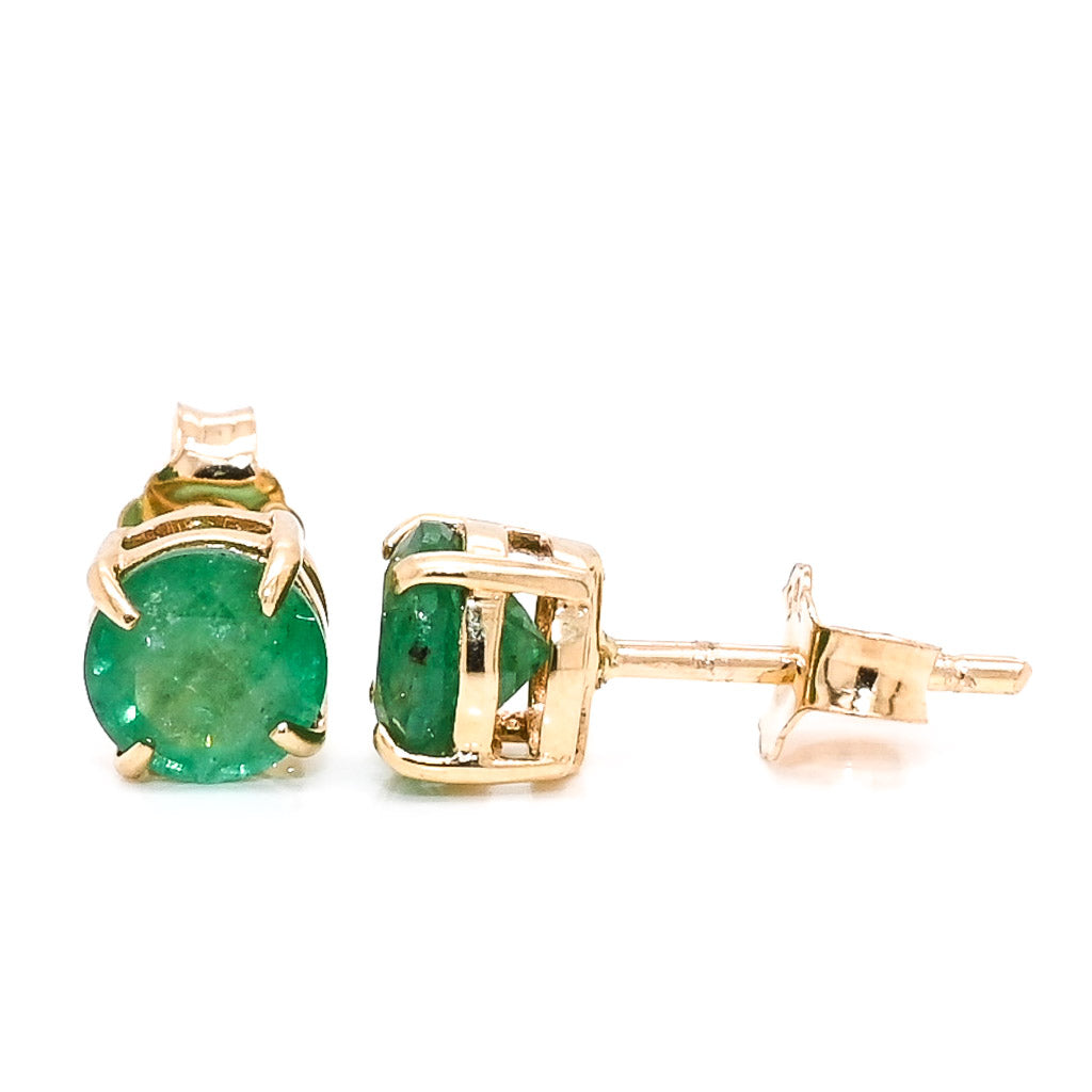 14KT Yellow Gold 5MM Emerald Stud Earrings.