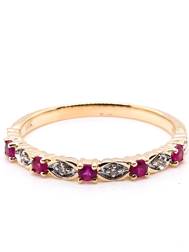 10KT Yellow Gold 0.20CTW Ruby & Diamond Ring.