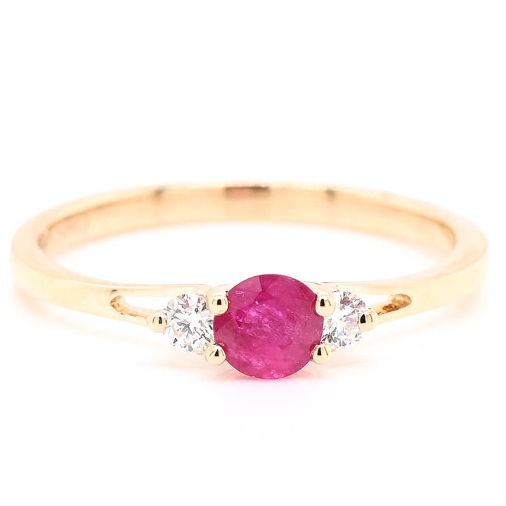 14KT Yellow  Gold 0.38CT Round Shape Ruby and Diamond Ring.