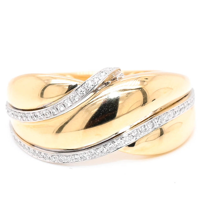 14KT Yellow Gold 0.11CTW Diamond Celebration Ring.