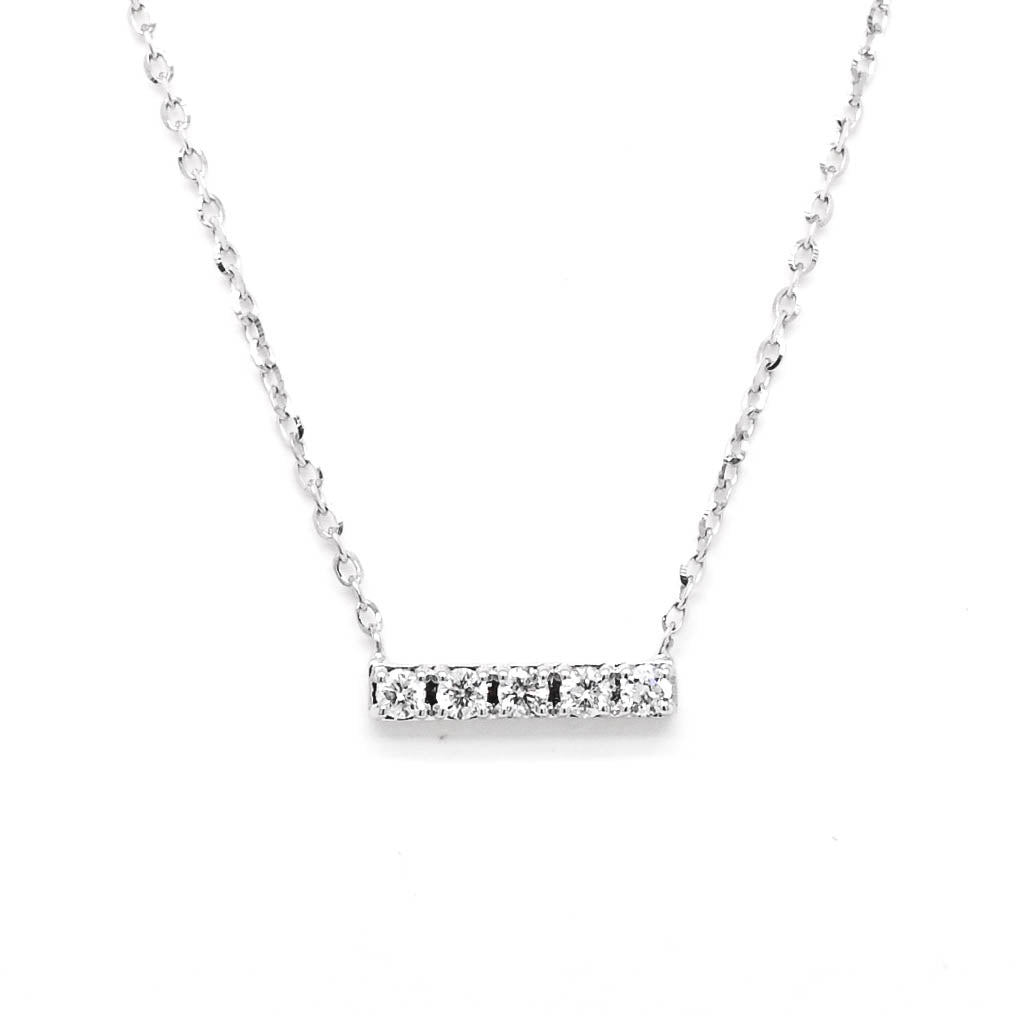 14KT White Gold 18" 0.8CTW Diamond Bar Horizontal Bar Necklace.