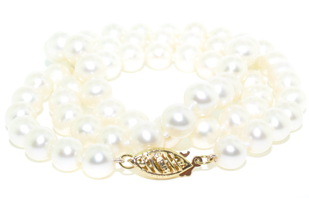 14KT Yellow Gold 18" 6.5-7MM Freshwater Pearl Necklace.