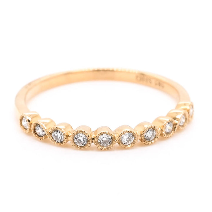 14KT Yellow Gold 0.15CTW Diamond Wedding Band.