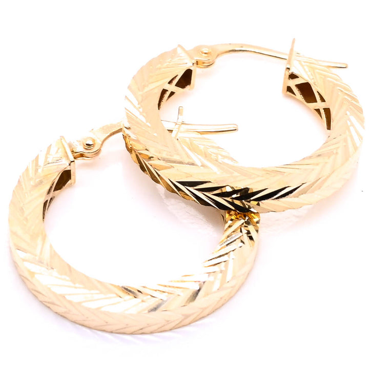 10KT Yellow Gold 20mm Medium Hoop Earrings.