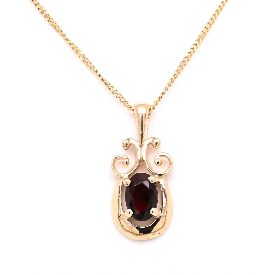 10KT Yellow Gold 18" Oval Shape Garnet Necklace.